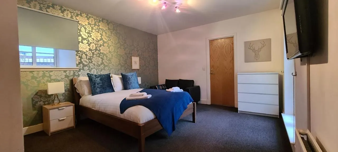 Pass The Keys Spacious 3Beds Flat Near City Centre - Free Parking Edinburgh